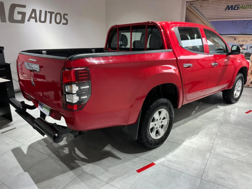 imagen 0 de vehiculo con id 2195